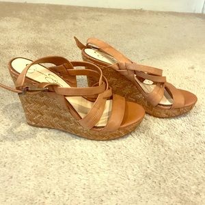 EUC Jessica Simpson Light Brown Wedges